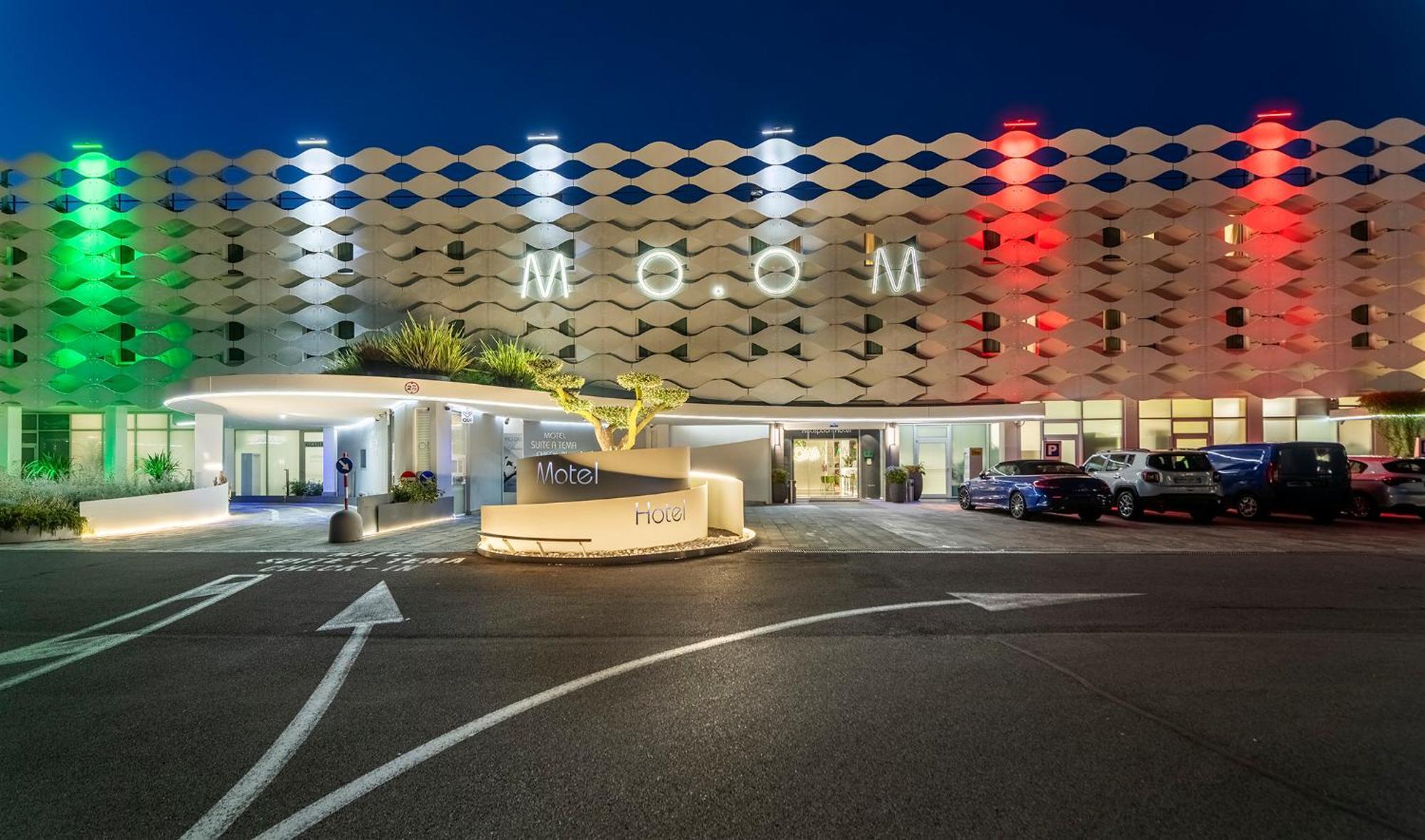 Hotel Mo.om